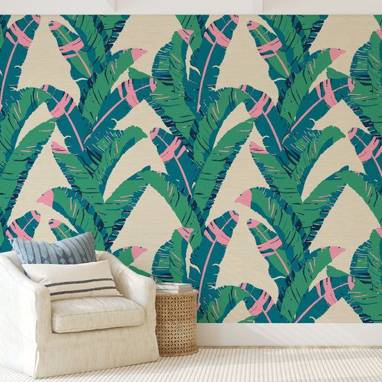 printed grasscloth wallpaper oversized leafs vertical stripe bananas Grasscloth Natural Textured Eco-Friendly Non-toxic High-quality Sustainable practices Sustainability Interior Design Wall covering Bold Wallpaper Custom Tailor-made Retro chic Tropical jungle garden botanical vacation beach kid living room