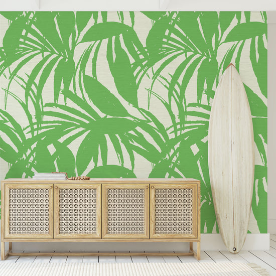 printed grasscloth wallpaper oversize tropical leaf Natural Textured Eco-Friendly Non-toxic High-quality  Sustainable practices Sustainability Interior Design Wall covering Bold retro chic custom jungle garden botanical Seaside Coastal Seashore Waterfront Vacation home styling Retreat Relaxed beach vibes Beach cottage Shoreline Oceanfront white kelly paradise green 